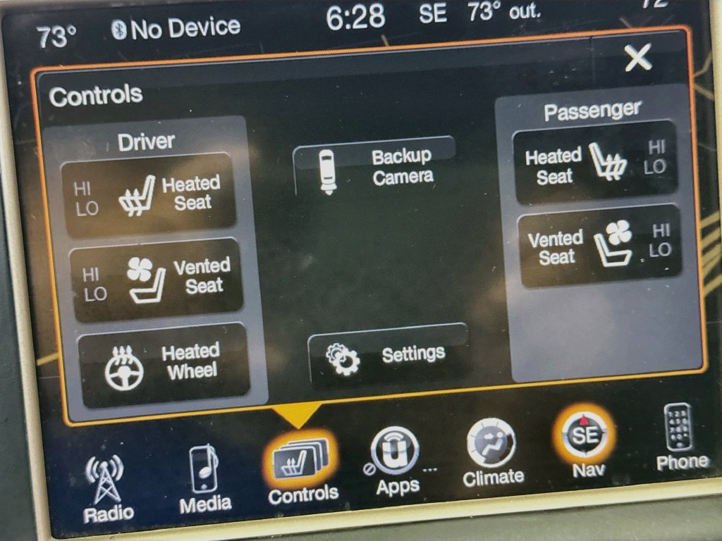 Used 2017 Jeep Grand Cherokee Limited w/ Luxury Group II RWD image 23