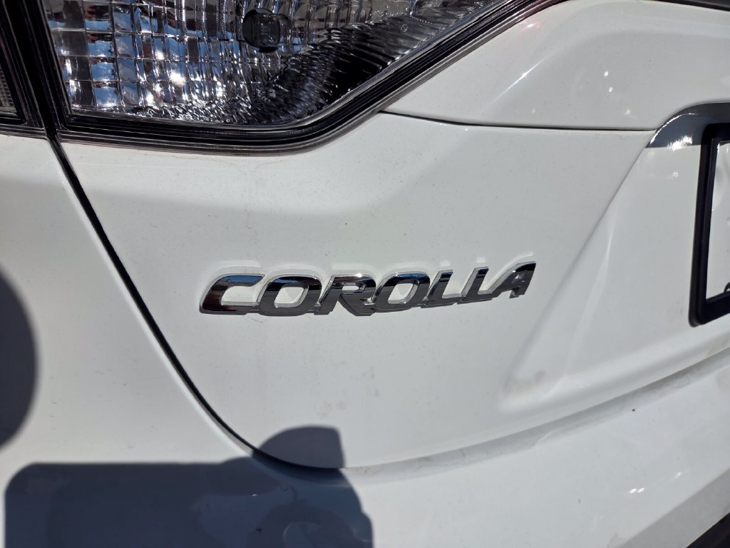 Used 2024 Toyota Corolla LE FWD image 11