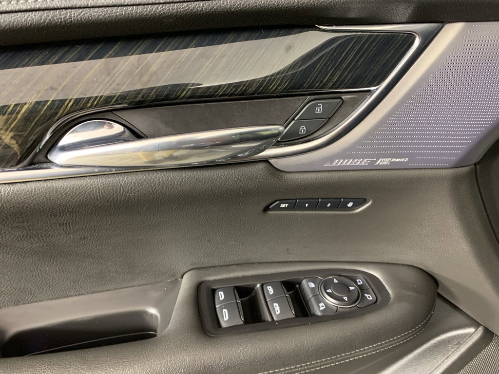 Used 2020 Cadillac XT6 Premium Luxury image 14