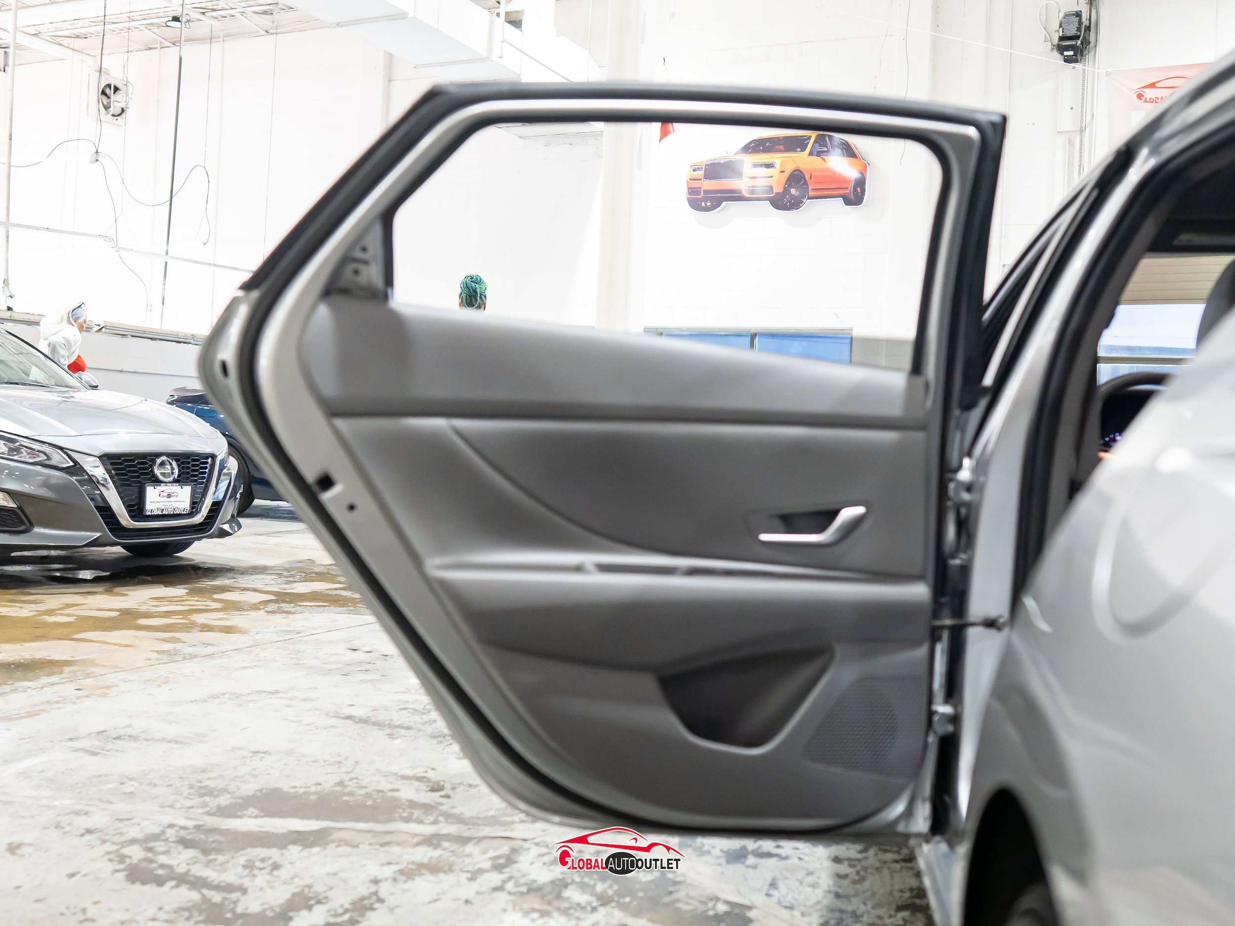 Used 2021 Hyundai Elantra SE FWD image 38