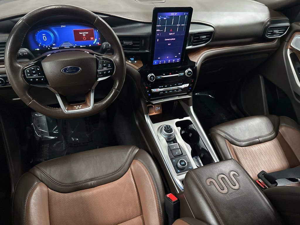 Used 2023 Ford Explorer King Ranch w/ Technology Package AWD/4WD image 13