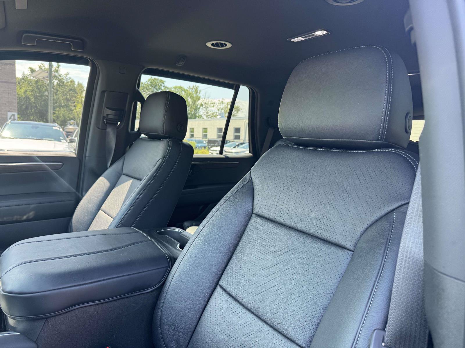 Used 2025 Chevrolet Tahoe LS AWD/4WD image 25