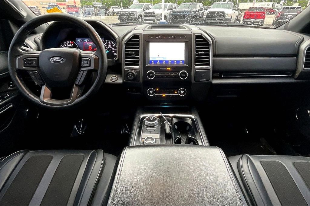 Used 2020 Ford Expedition XLT w/ Equipment Group 202A AWD/4WD image 15