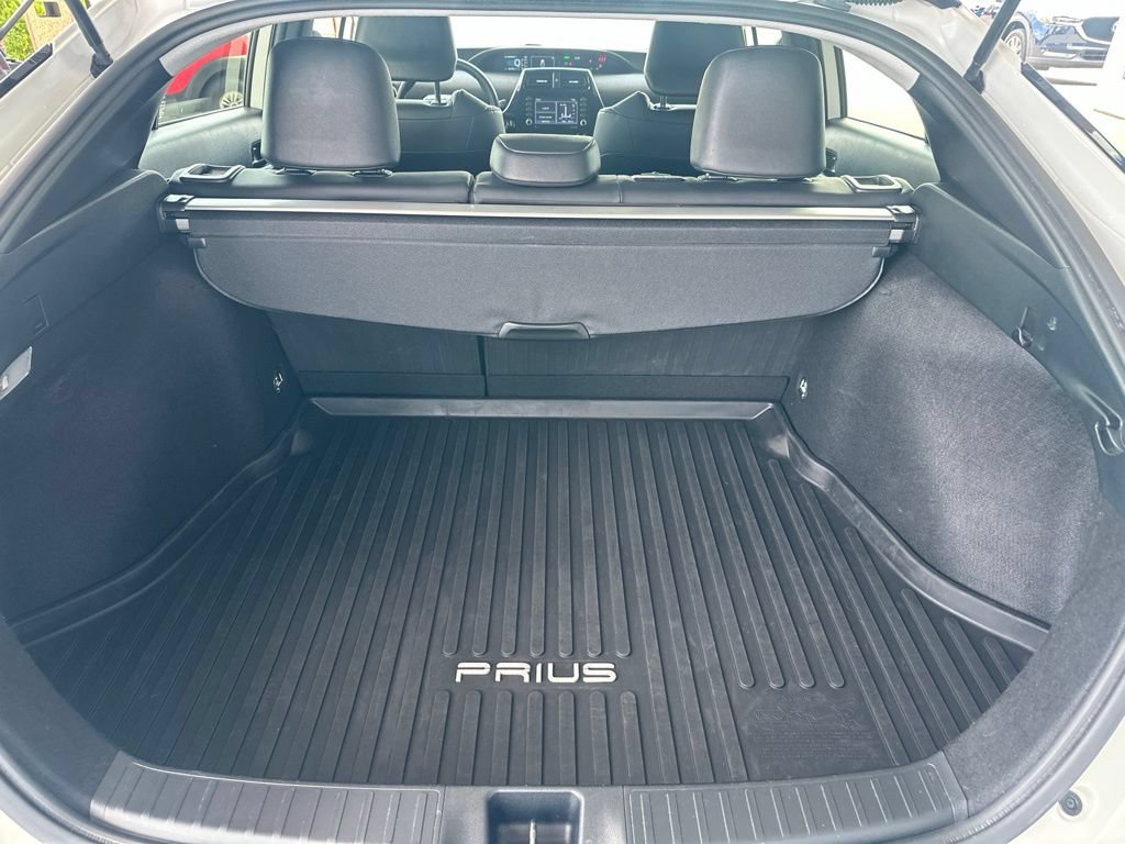 Certified 2022 Toyota Prius XLE FWD image 17
