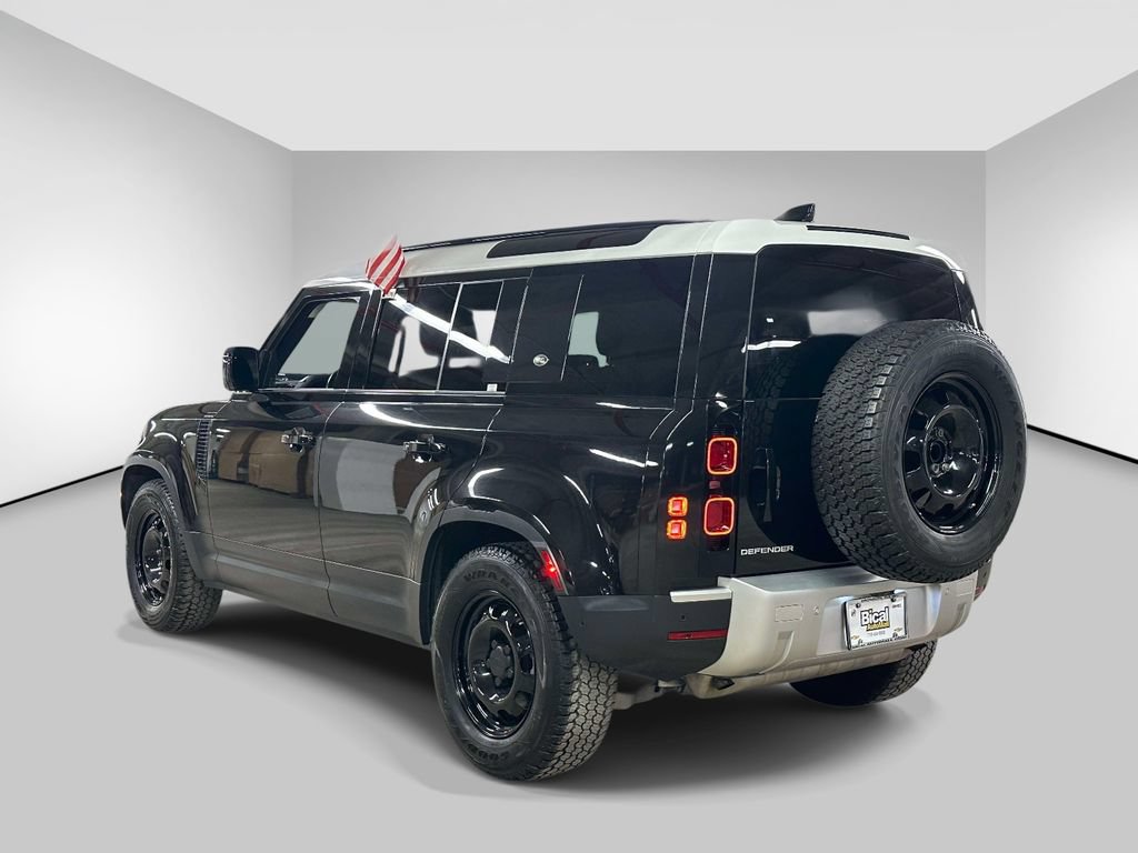 Used 2021 Land Rover Defender 110 AWD/4WD image 3