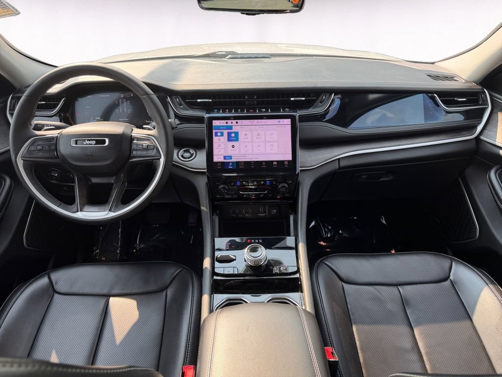 Used 2023 Jeep Grand Cherokee 4WD 4xe w/ Luxury Tech Group II image 10