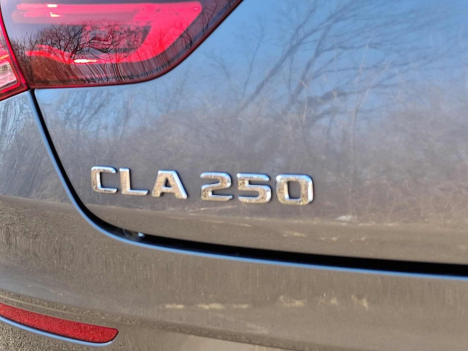 Used 2023 Mercedes-Benz CLA 250 4MATIC image 29