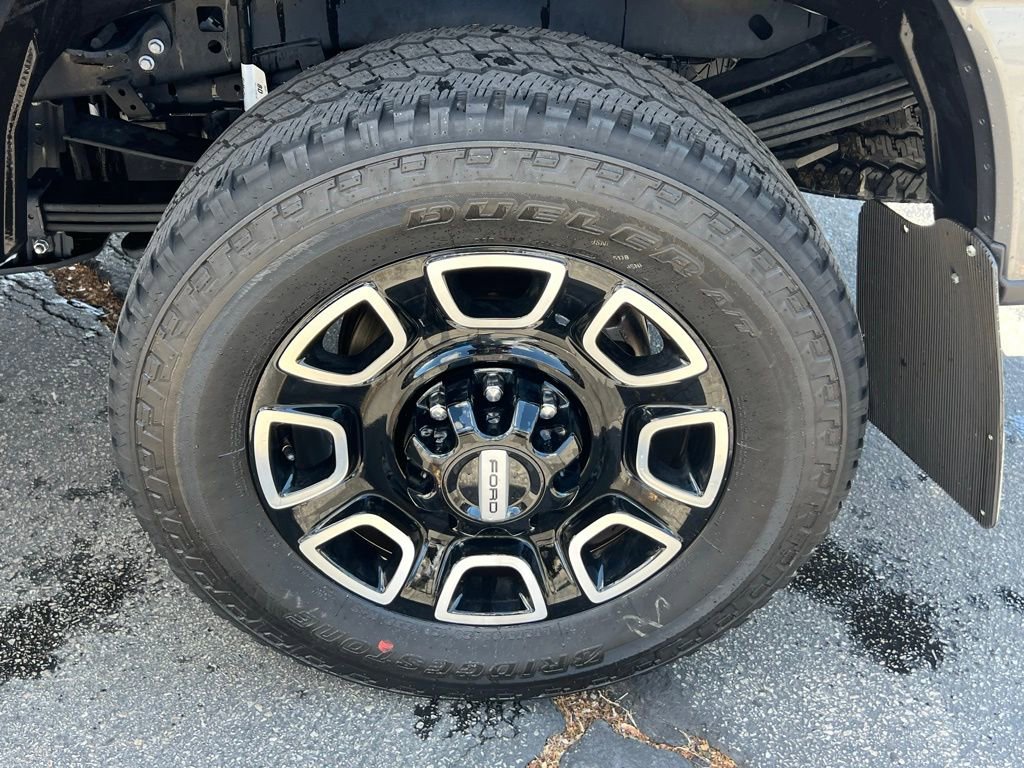 Certified 2025 Ford F350 Platinum AWD/4WD image 22