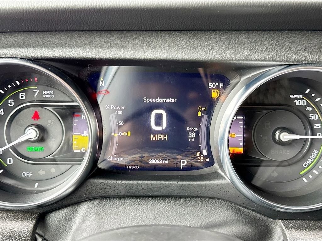 Used 2023 Jeep Wrangler Unlimited Sahara w/ Cold Weather Group image 18