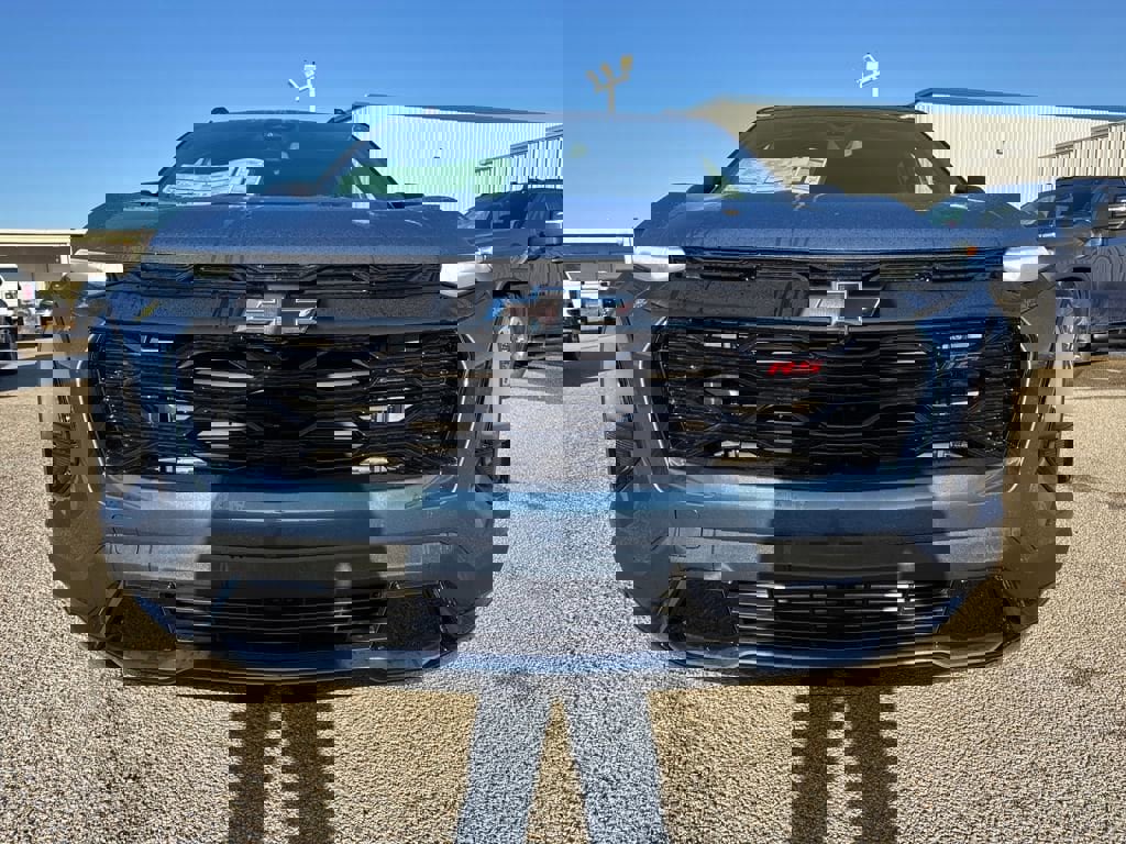 New 2026 Chevrolet Equinox RS w/ LPO, Floor Liner Package image 8