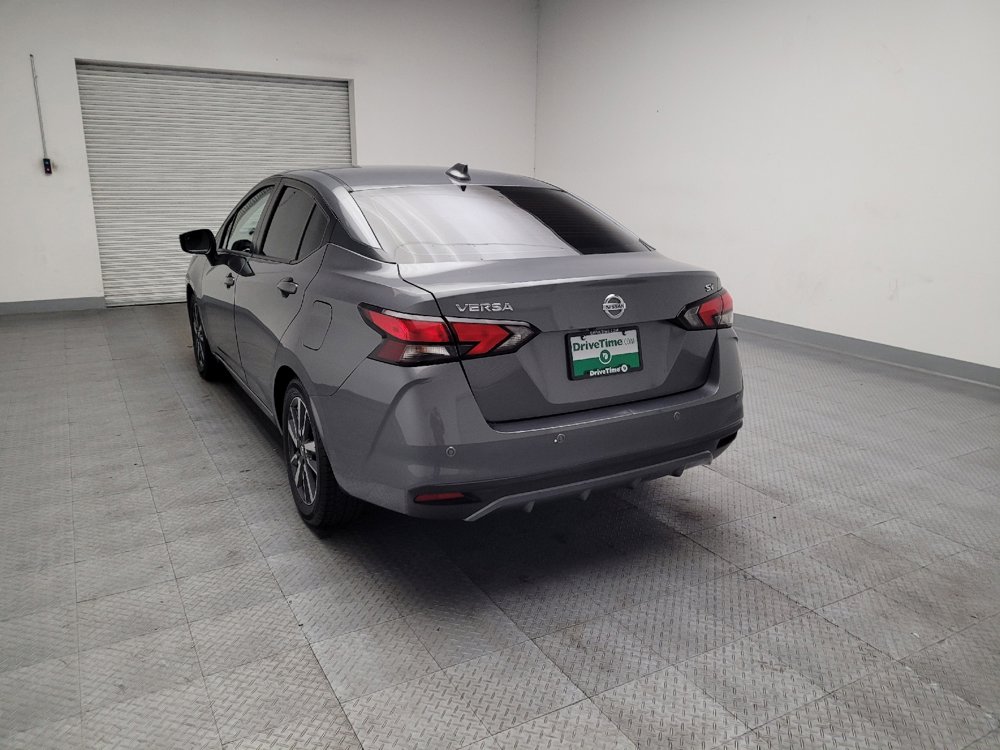Used 2021 Nissan Versa SV FWD image 6