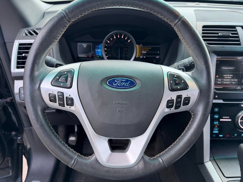 Used 2015 Ford Explorer Sport w/ Equipment Group 401A AWD/4WD image 26