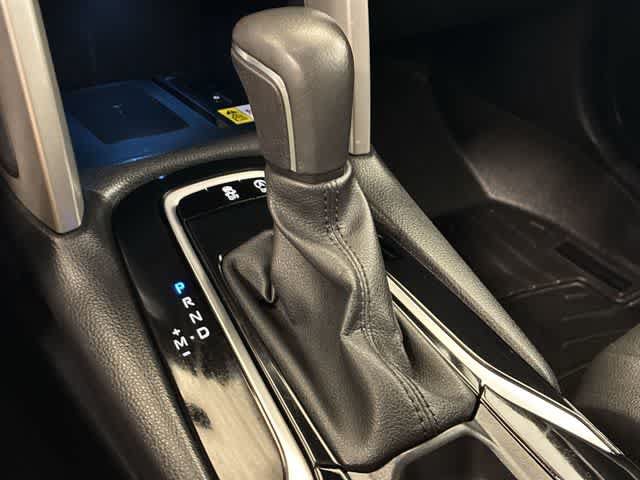 Used 2023 Toyota Corolla Cross XLE FWD image 33