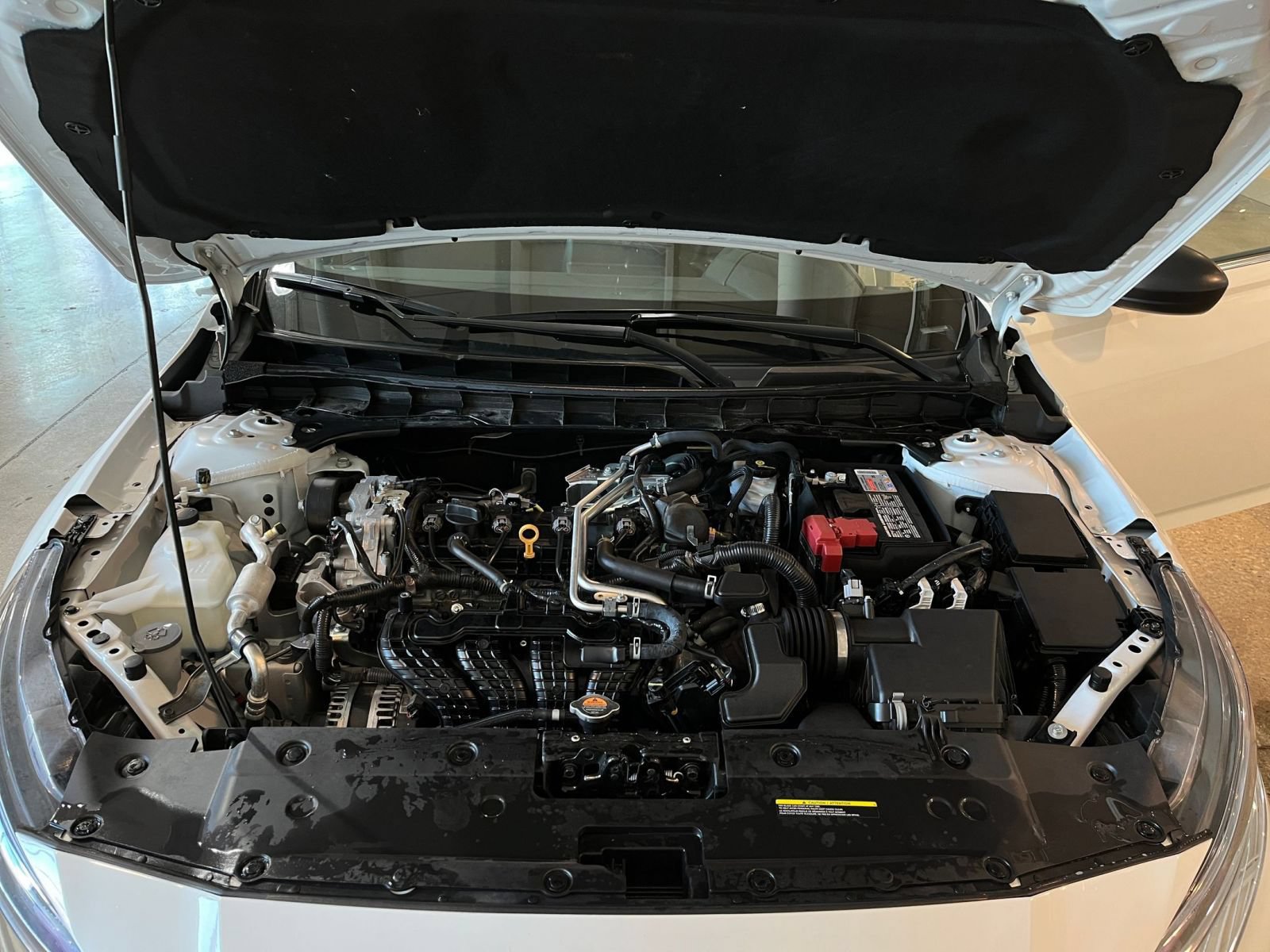 Used 2025 Nissan Altima 2.5 SV FWD image 32