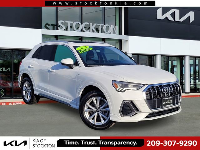 Used 2023 Audi Q3 2.0T Premium w/ Convenience Package AWD/4WD image 1