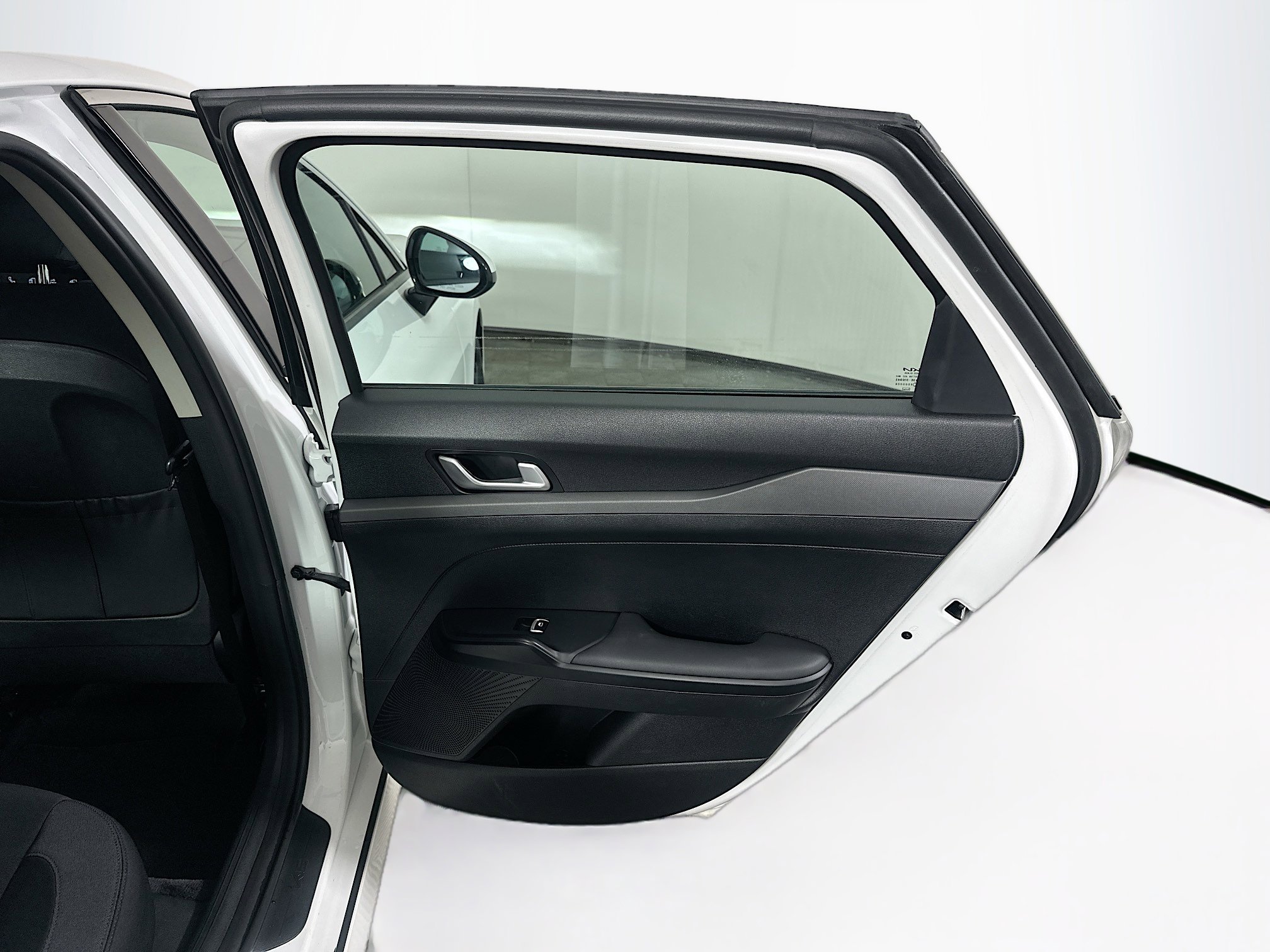 Used 2025 Kia K5 LXS image 30