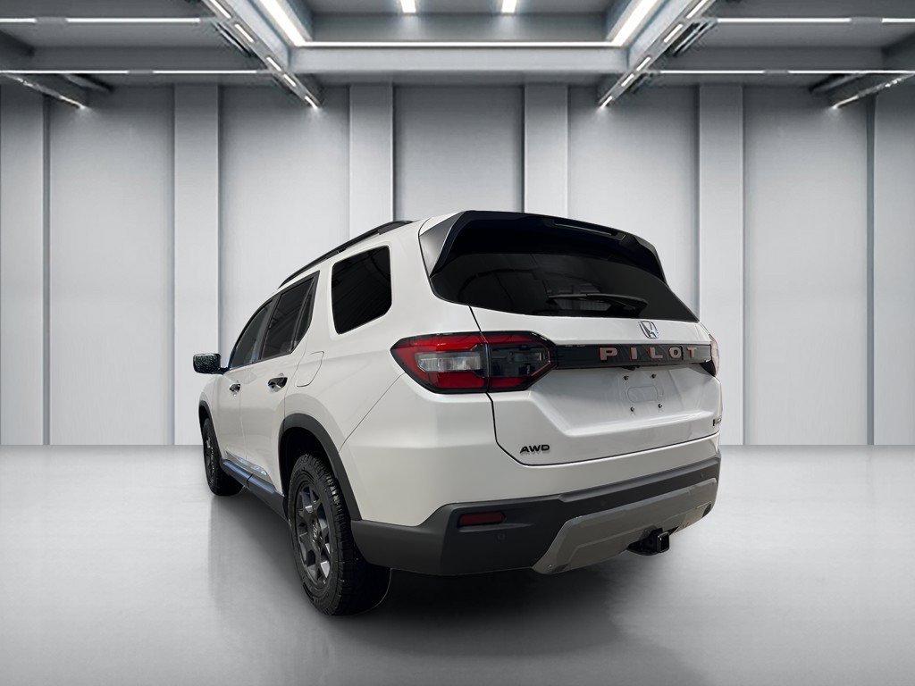 New 2026 Honda Pilot TrailSport image 3
