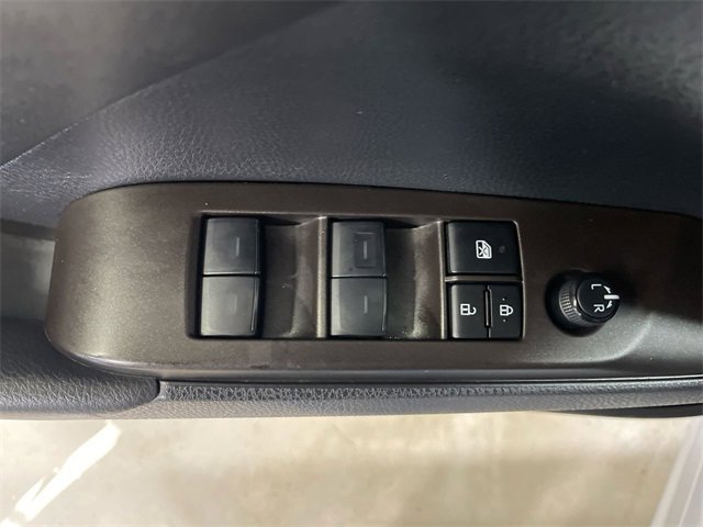 Used 2023 Toyota Camry SE image 13