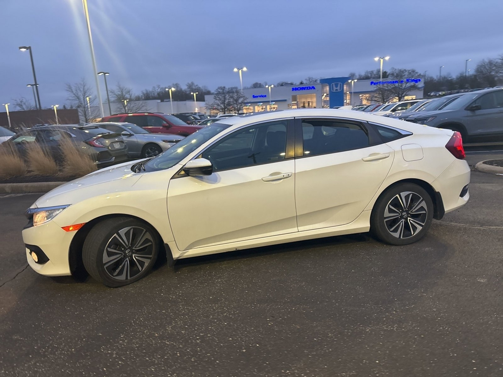 Used 2018 Honda Civic EX-T image 14