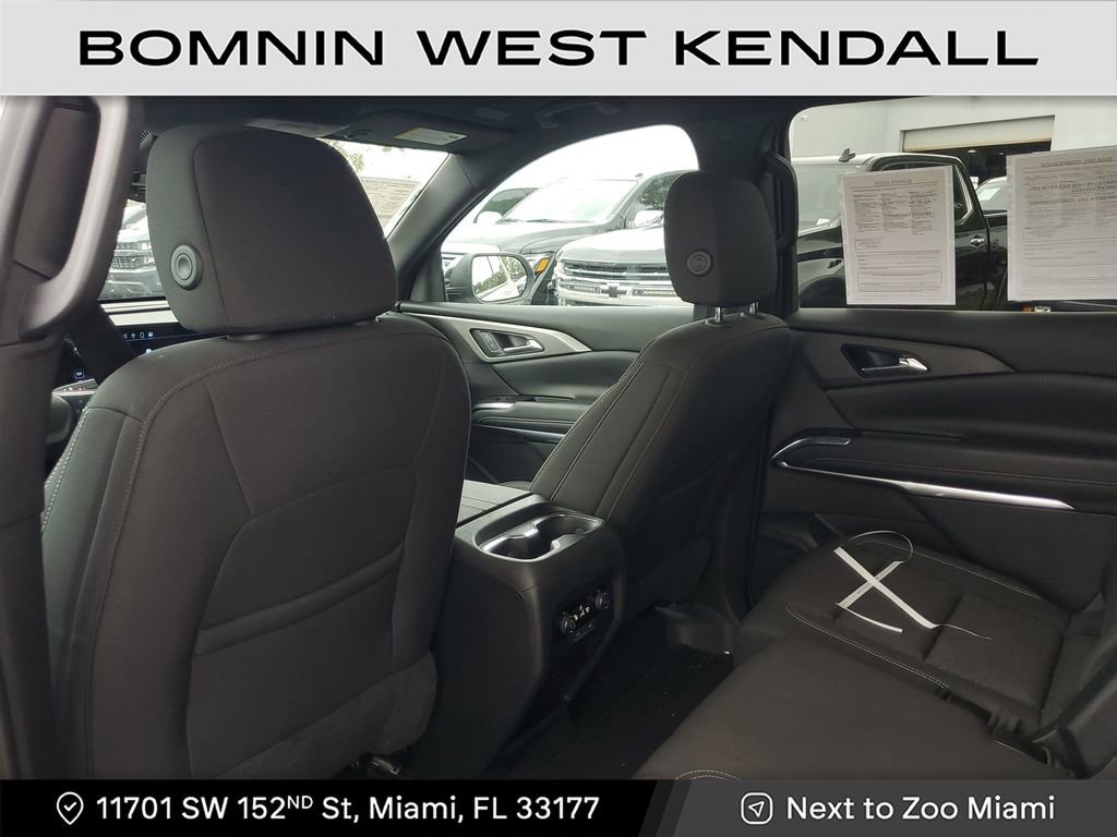 Used 2024 Chevrolet Traverse LS image 19