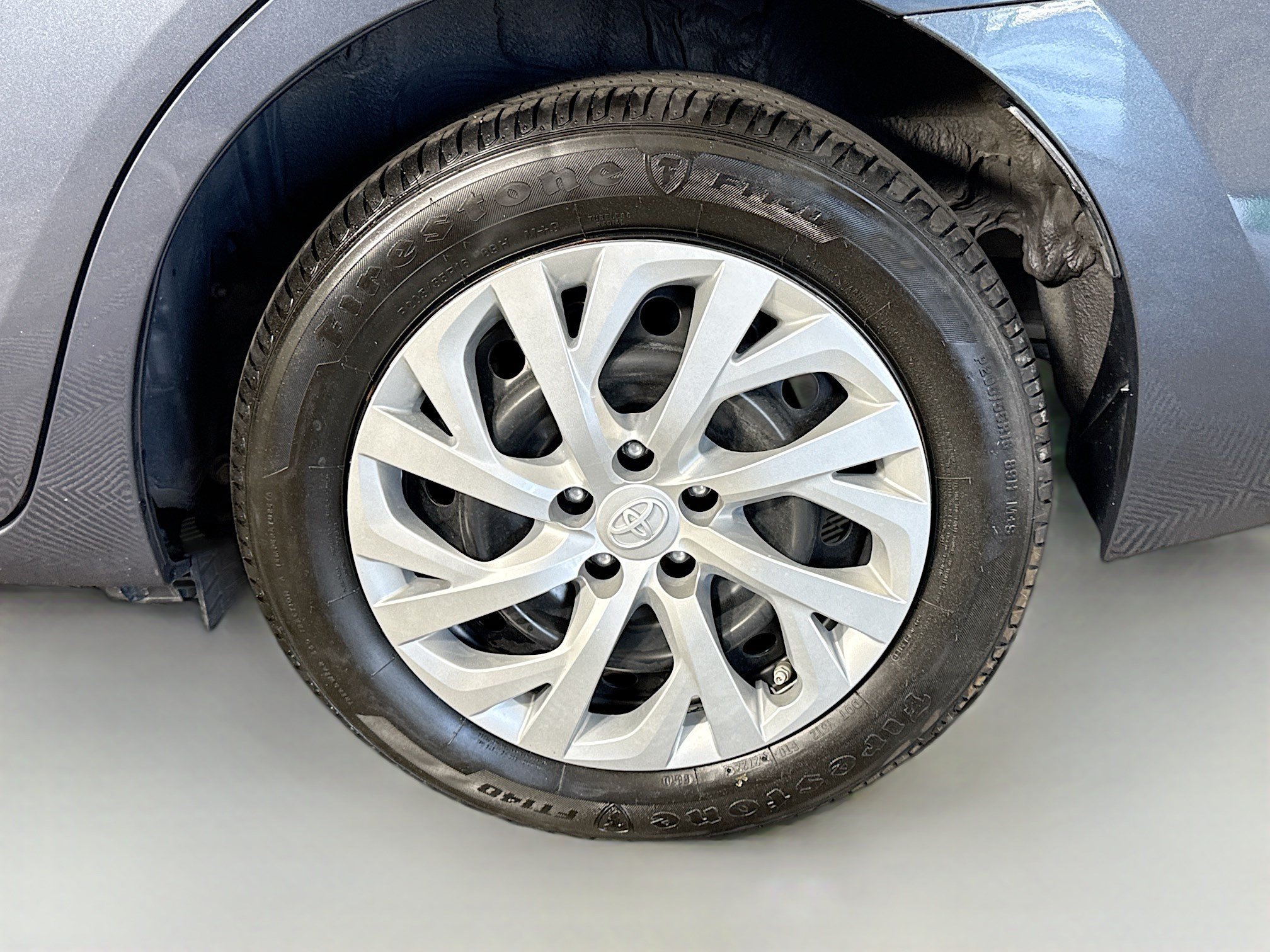 Used 2019 Toyota Corolla LE FWD image 36