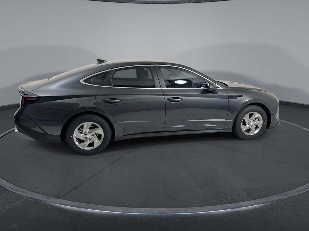New 2026 Hyundai Sonata SE FWD image 9
