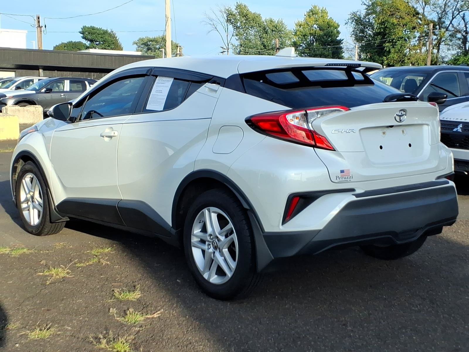 Used 2021 Toyota C-HR LE FWD image 6