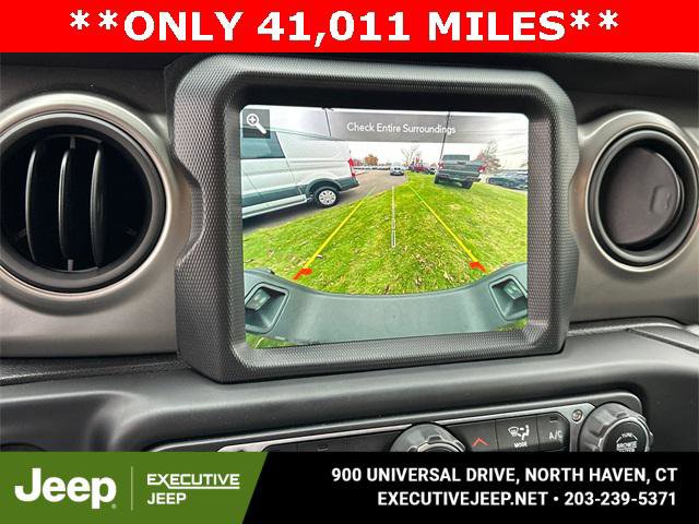 Certified 2021 Jeep Gladiator Willys image 17