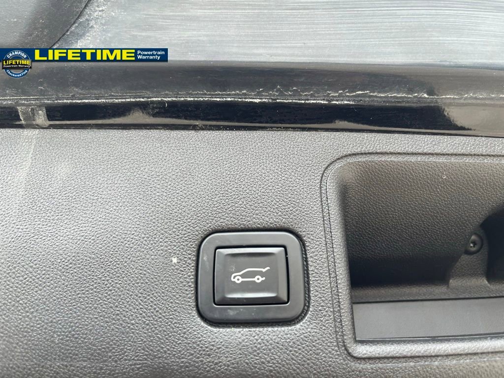 Used 2018 GMC Terrain SLE w/ Driver Convenience Package image 10