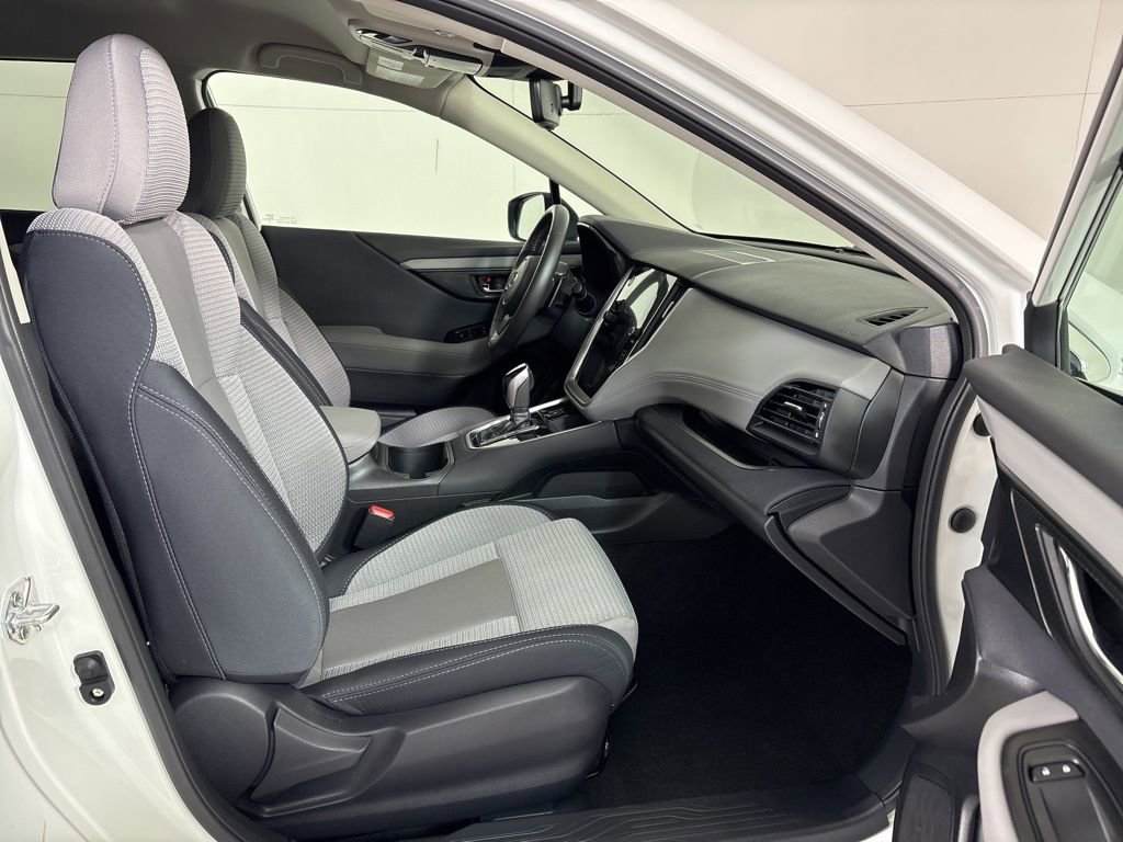Used 2025 Subaru Outback Premium image 12