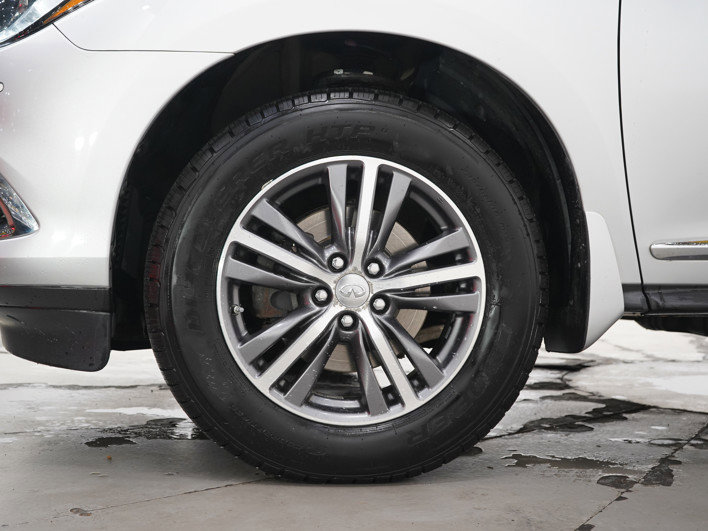 Used 2017 INFINITI QX60 AWD w/ Premium Plus Package image 32