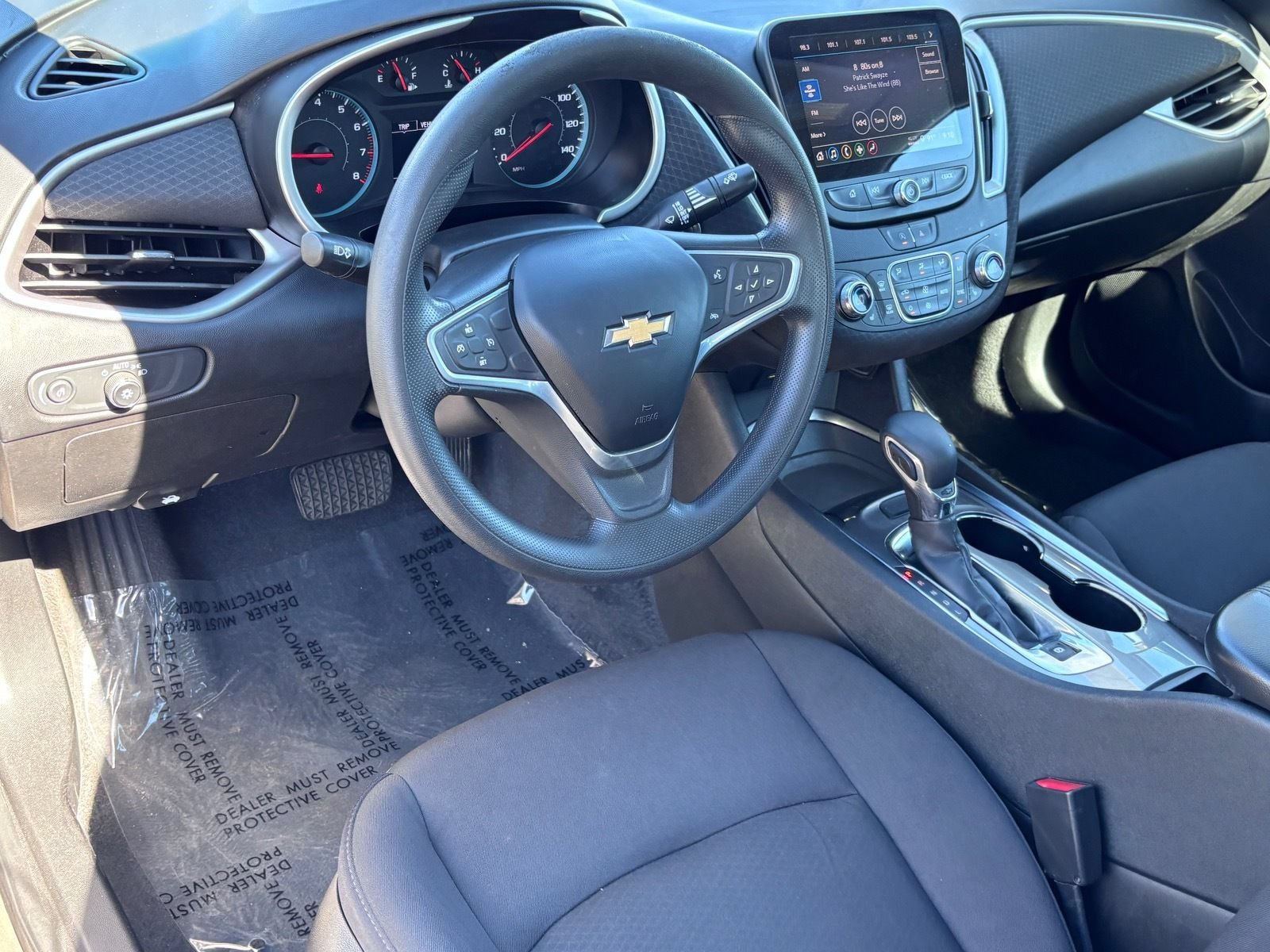 Used 2022 Chevrolet Malibu LT FWD image 18