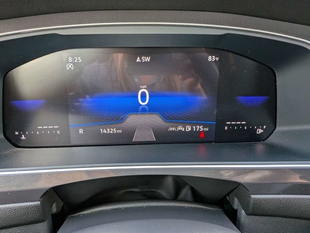Certified 2024 Volkswagen Tiguan SE R-Line FWD image 28