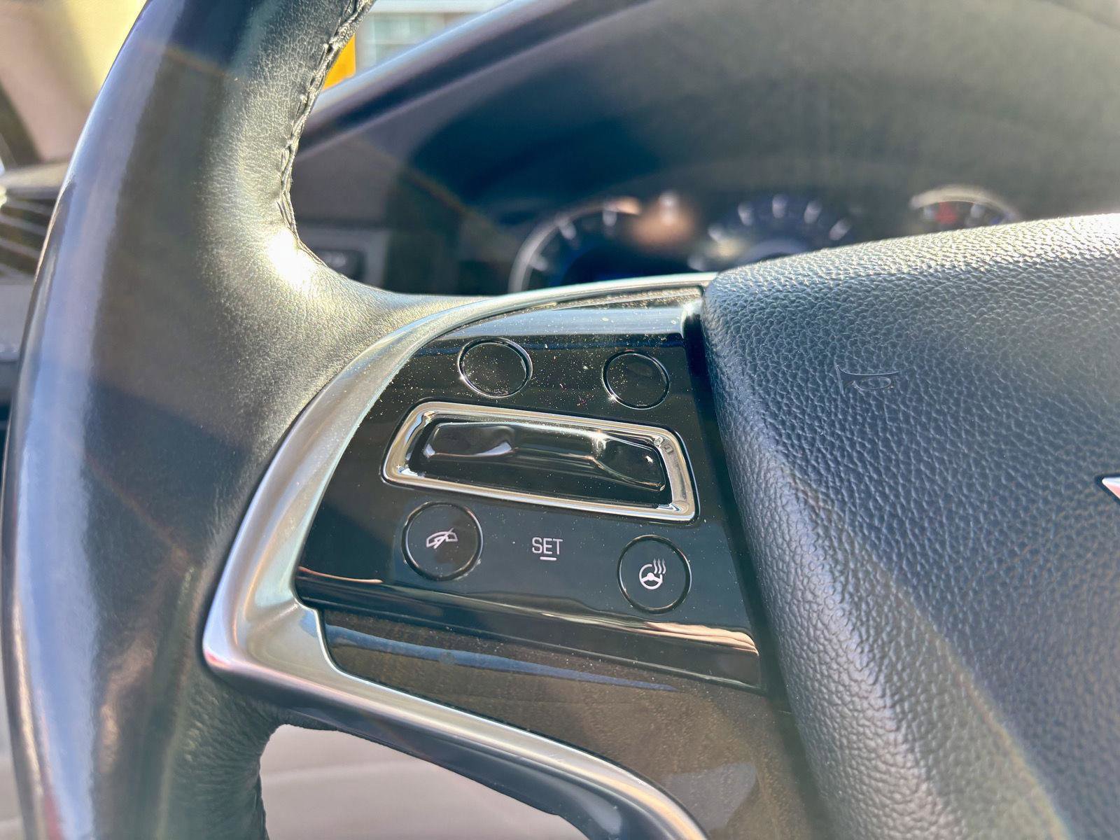 Used 2018 Cadillac Escalade Luxury image 32