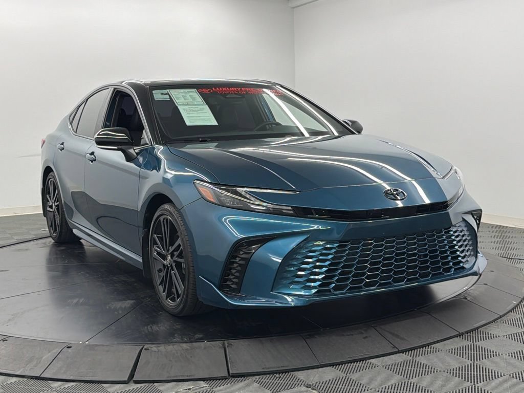 Used 2026 Toyota Camry XSE FWD image 8