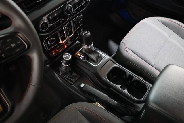 Used 2024 Jeep Wrangler Unlimited Rubicon w/ Safety Group AWD/4WD image 29