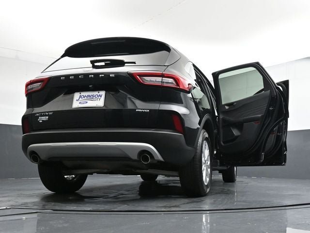 Used 2023 Ford Escape Active AWD/4WD image 39