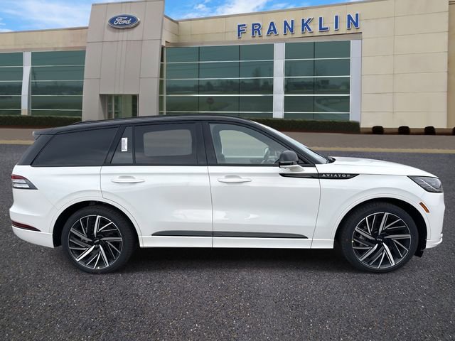 New 2026 Lincoln Aviator Black Label w/ Black Label Special Edition image 8