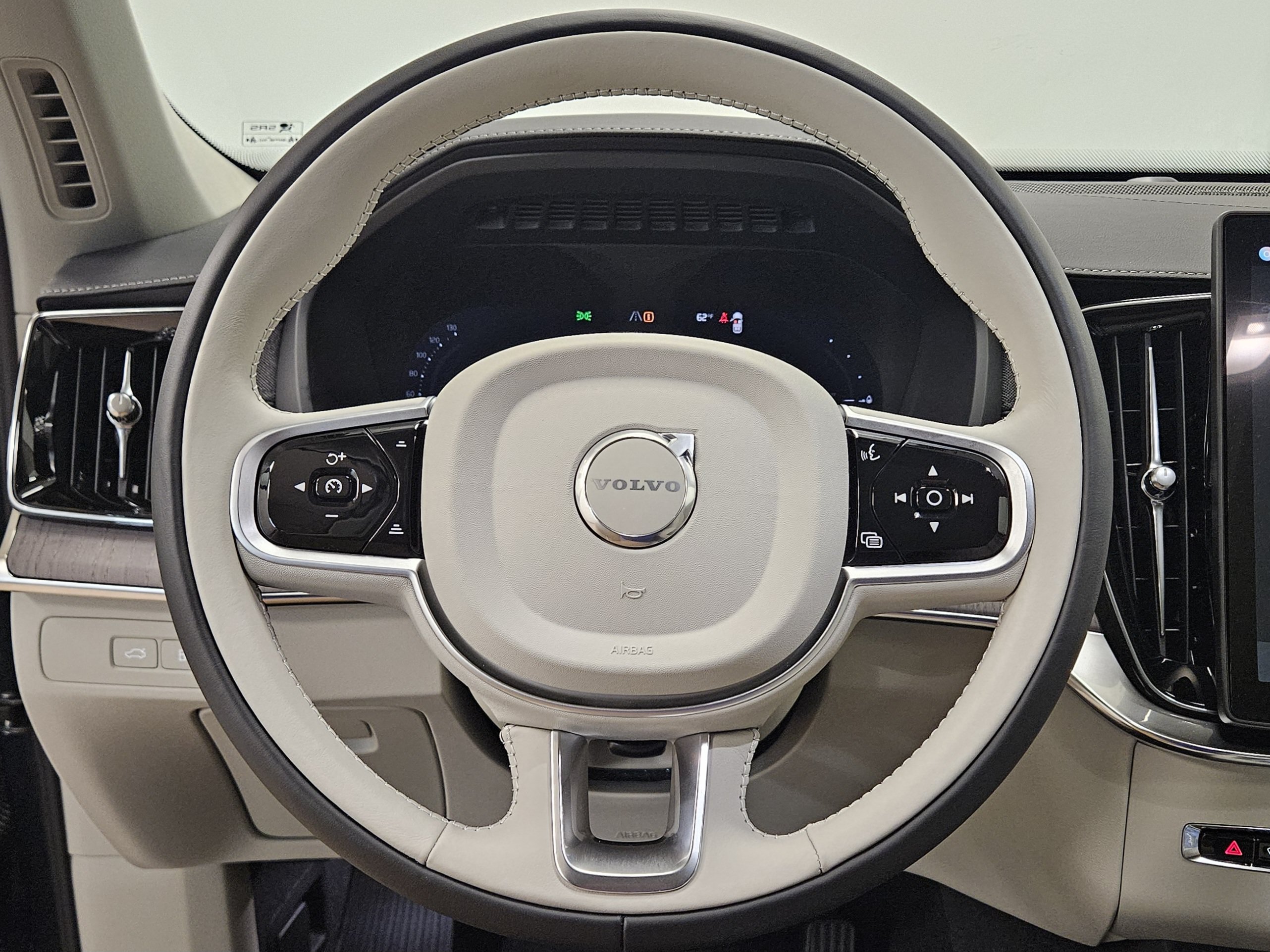 New 2026 Volvo XC90 T8 Ultra w/ Protection Package Premier AWD/4WD image 44