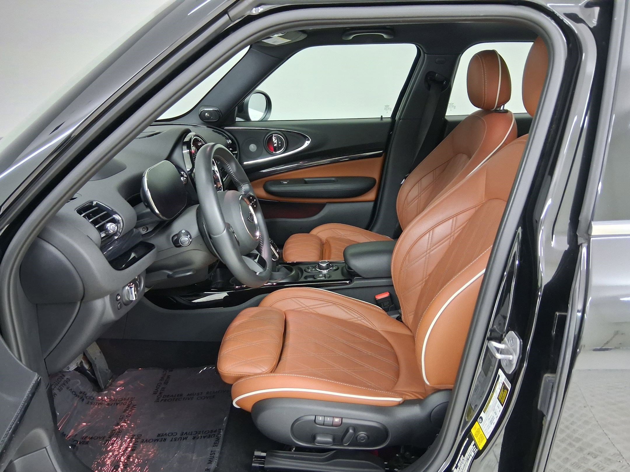 Certified 2024 MINI Cooper Clubman S image 3