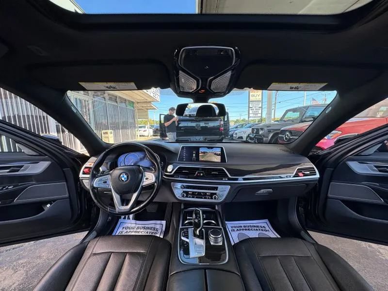 Used 2018 BMW 740i RWD image 17