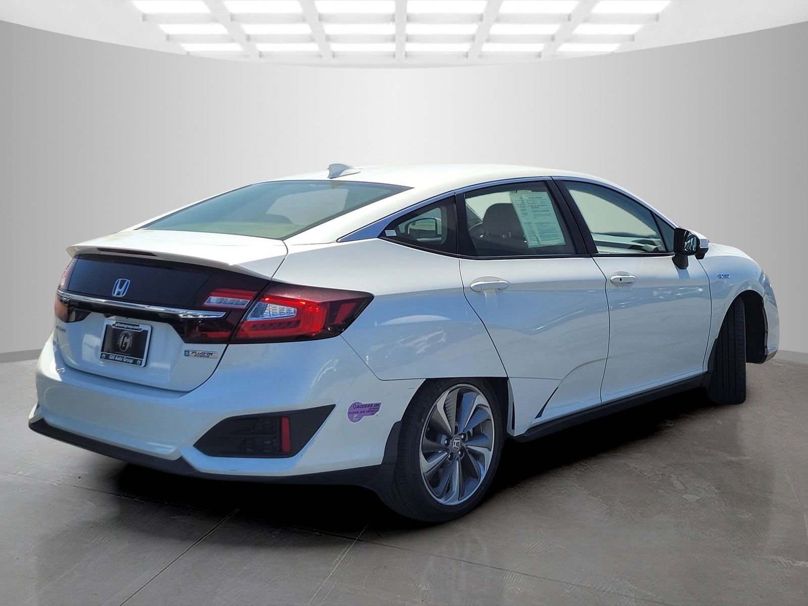 Used 2018 Honda Clarity Plug-In Hybrid image 4