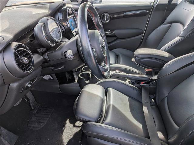 Used 2019 MINI Cooper S w/ Premium Package image 11