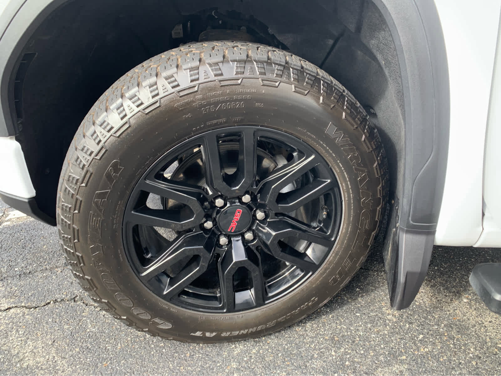 Used 2025 GMC Sierra 1500 Elevation w/ Elevation Premium Package image 6