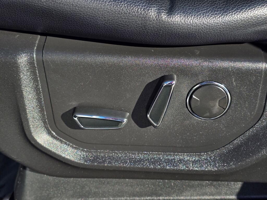 Used 2019 Ford Expedition Max Limited image 28