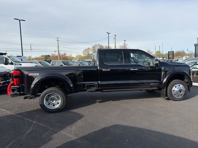 New 2026 Ford F450 Platinum w/ Platinum Plus Package AWD/4WD image 3