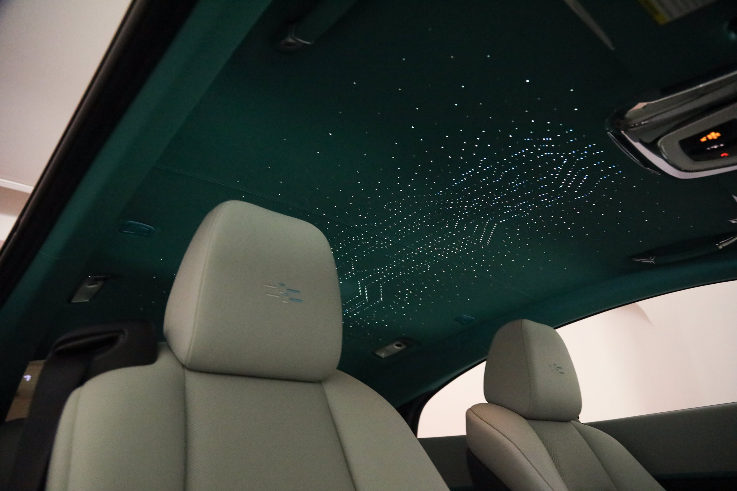 Used 2021 Rolls-Royce Wraith RWD image 22