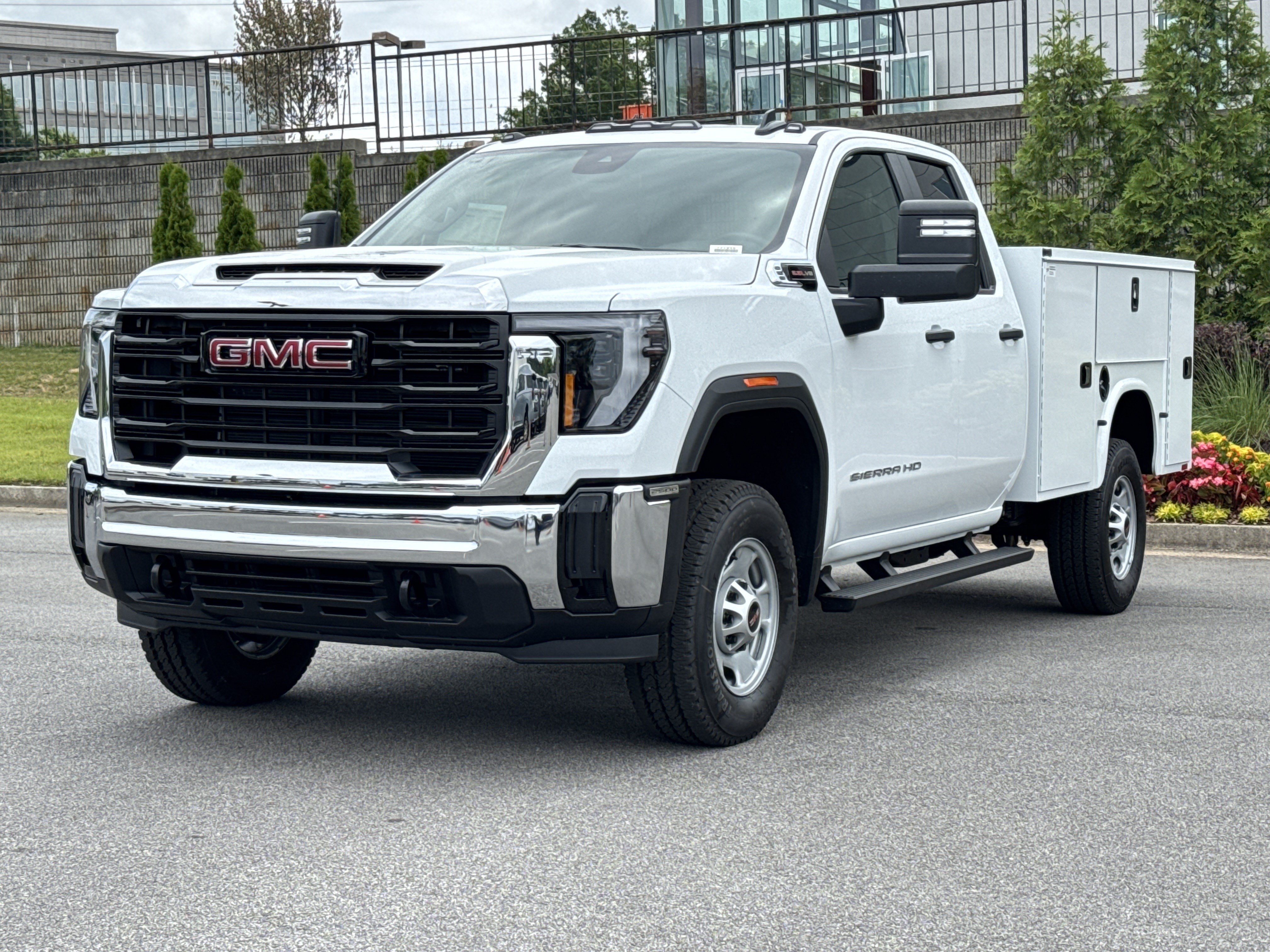 New 2026 GMC Sierra 2500 Pro w/ Convenience Package AWD/4WD image 5