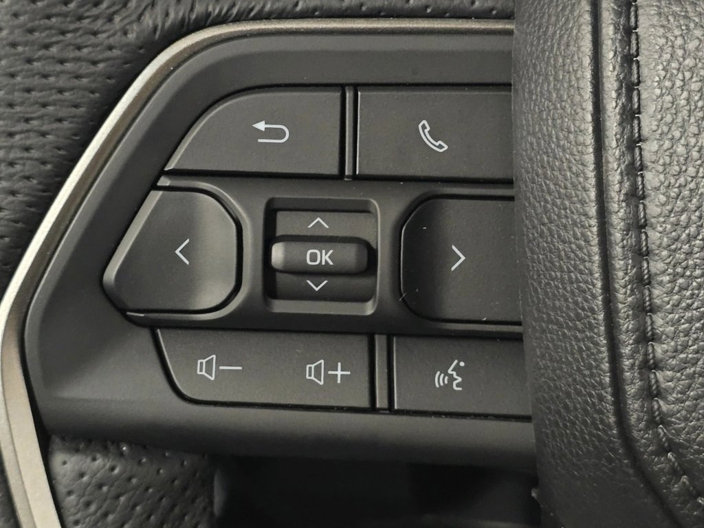 New 2025 Toyota Tacoma SR5 image 32