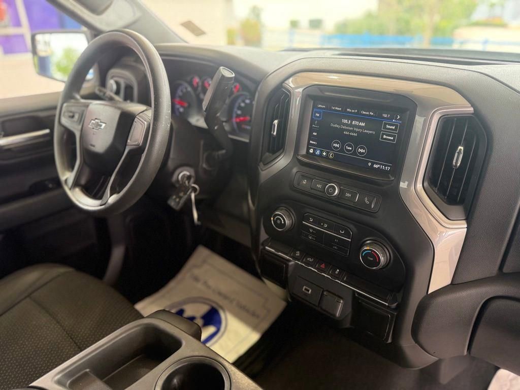 Used 2019 Chevrolet Silverado 1500 Custom Trail Boss w/ Custom Convenience Package AWD/4WD image 23